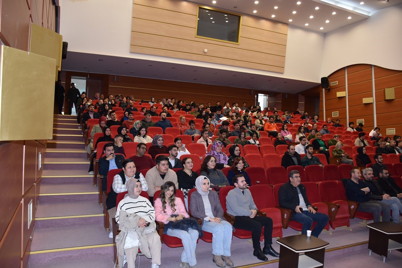 İlköğretim Matematik Öğretmenliği Öğrencilerinden “Stres ve Öfke Yönetimi” Eğitimine Katılım